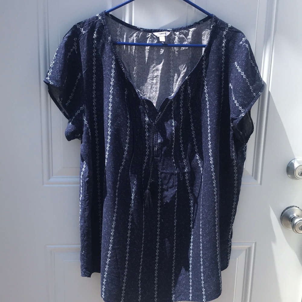 Sonoma shirt sleeve, blue flowy, tie up, size XL